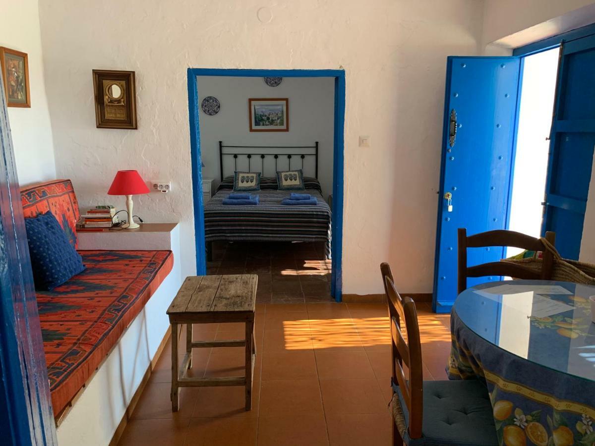 Casa Isabel - La Almona Chica Guest House เอลชอร์โร ภายนอก รูปภาพ